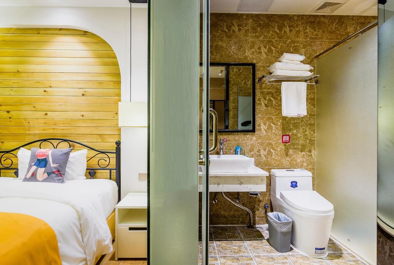 Pai Hotel Guiyang Fountain Modern Capital Екстер'єр фото