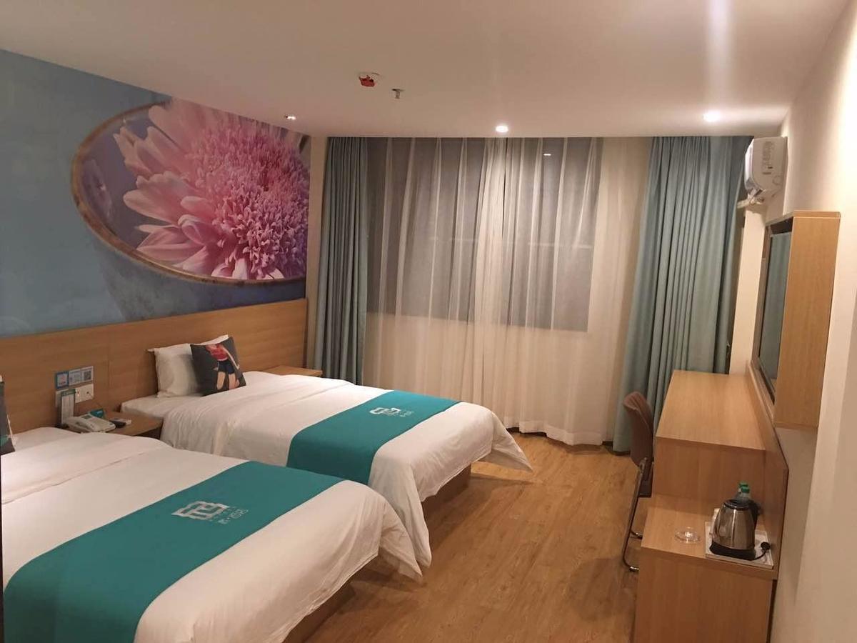 Pai Hotel Guiyang Fountain Modern Capital Екстер'єр фото